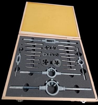 Coffret de jeux de 2 Tarauds à Main et Filières HSS-M2  (6x100 à 18x250) 